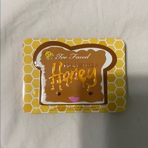 Too Faced PB & Honey Eyeshadow Palette